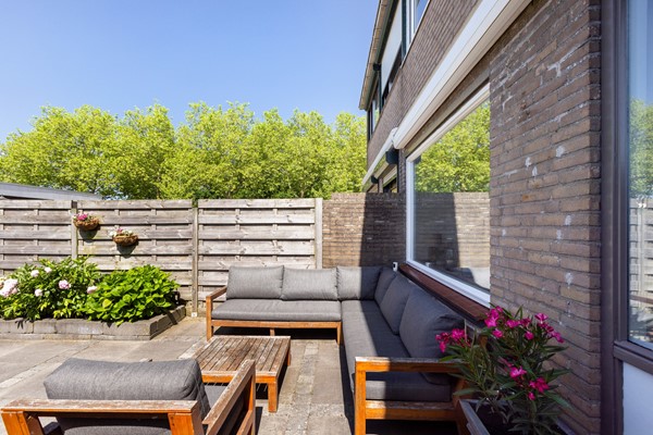 Foto - Te koop: Nette tussenwoning in het gezellige Klundert!